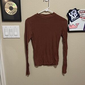 Timing Women's Long Sleeve Ribbed Top - Rust